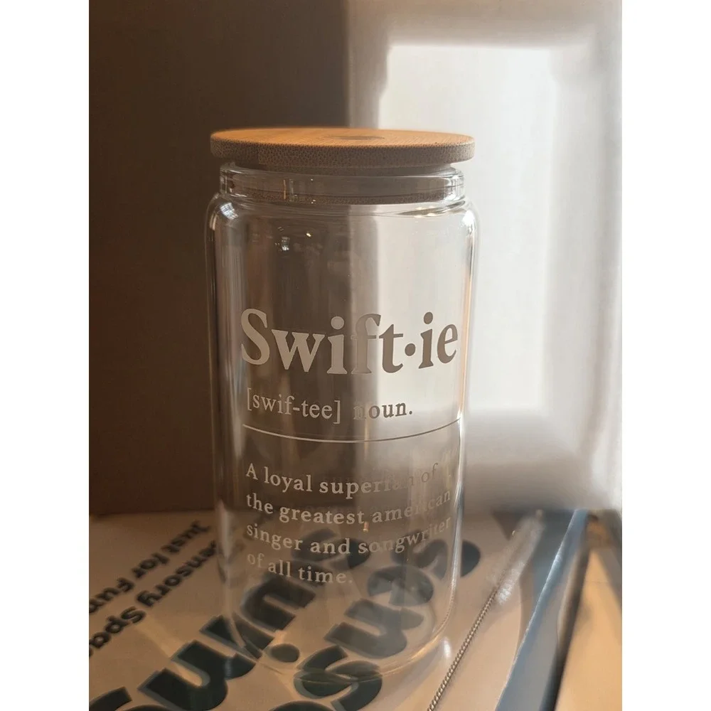 Swiftie Clear 16oz Glass Drinking Cup w Bamboo Lid & Straw, Music Text